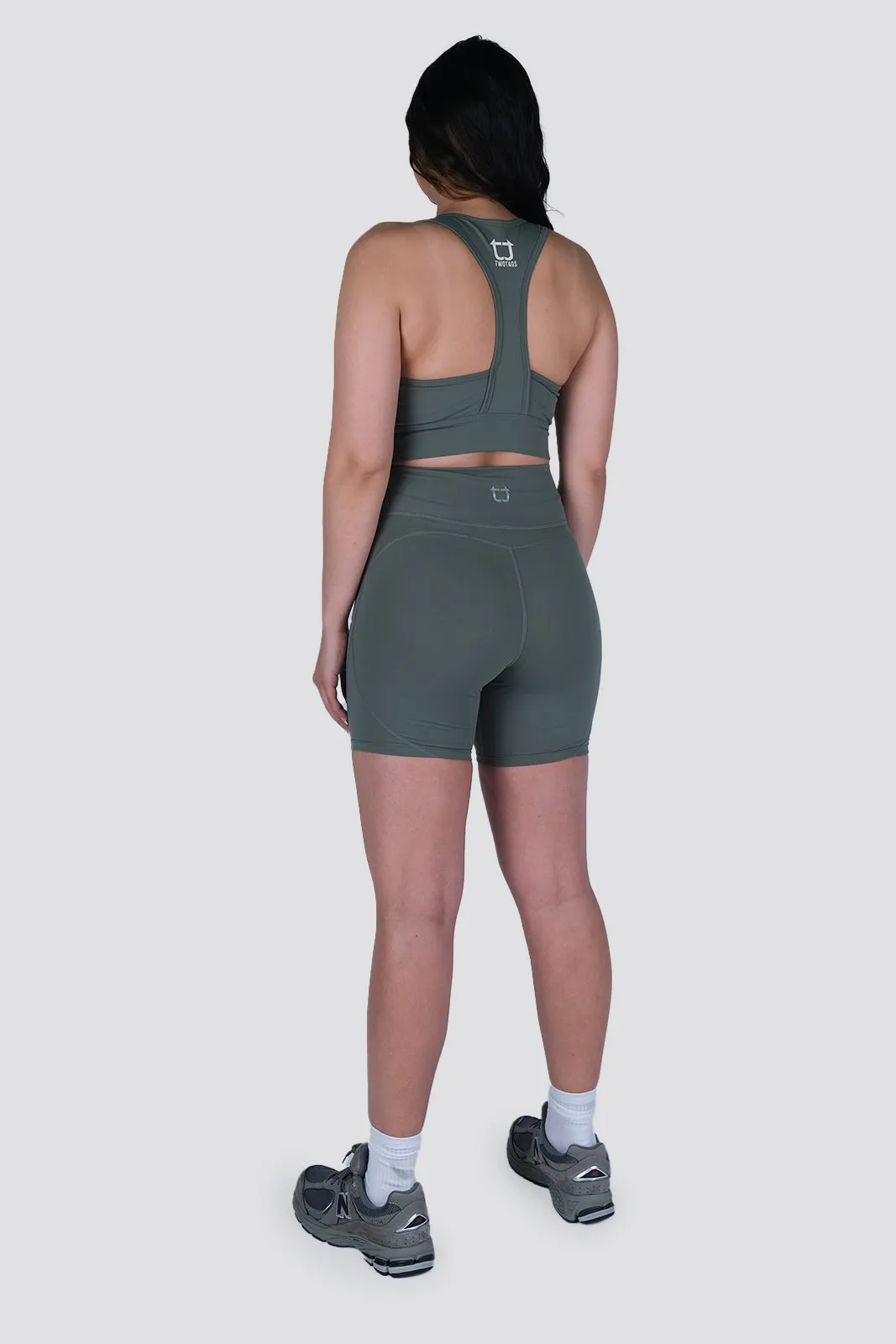 Dynamic Mid Biker Shorts - Moss