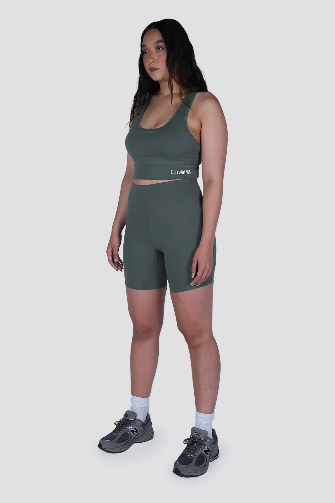 Dynamic Mid Biker Shorts - Moss