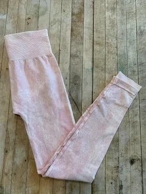 Larissa Vintage Leggings in Vintage Peach