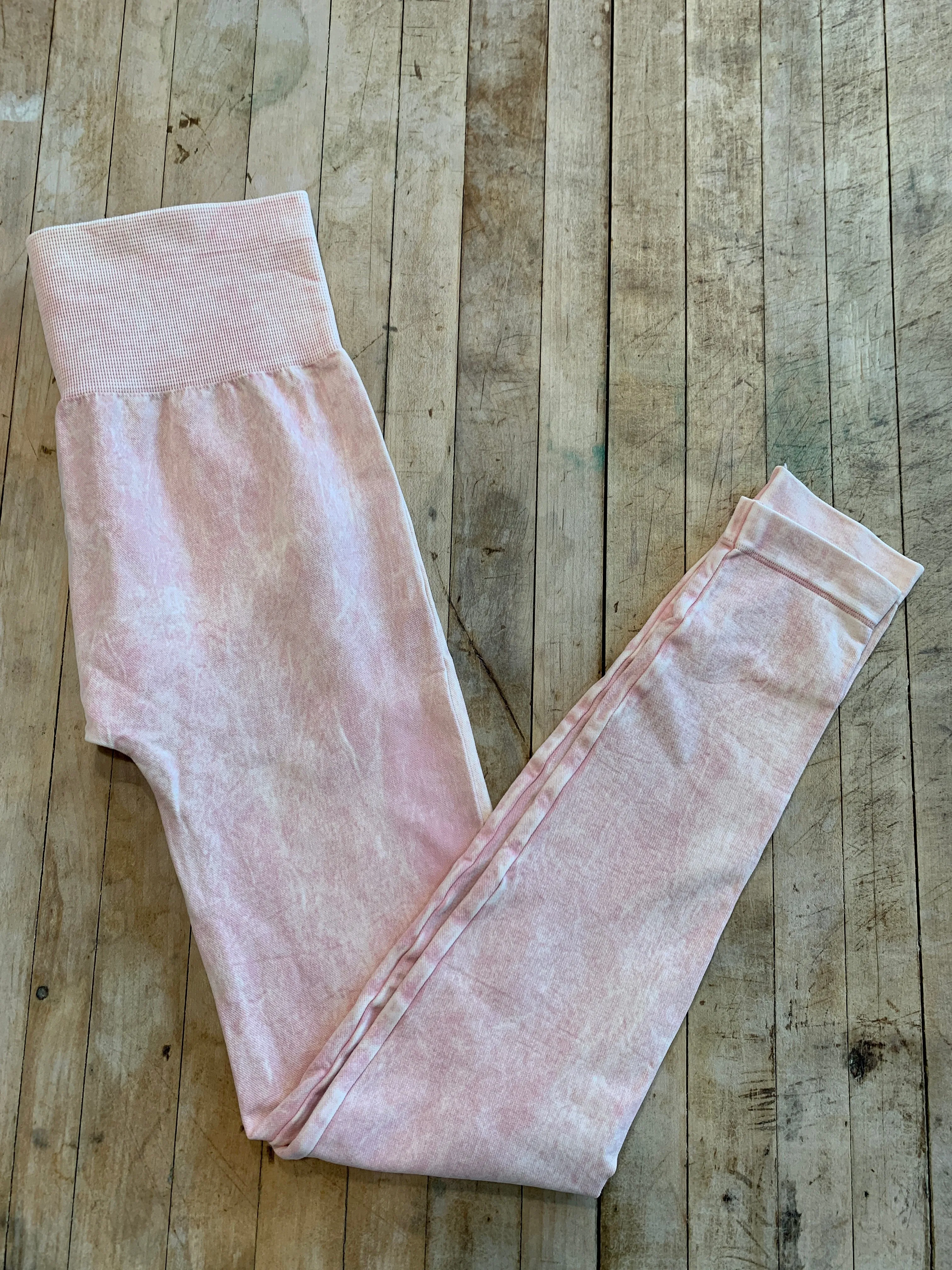 Larissa Vintage Leggings in Vintage Peach