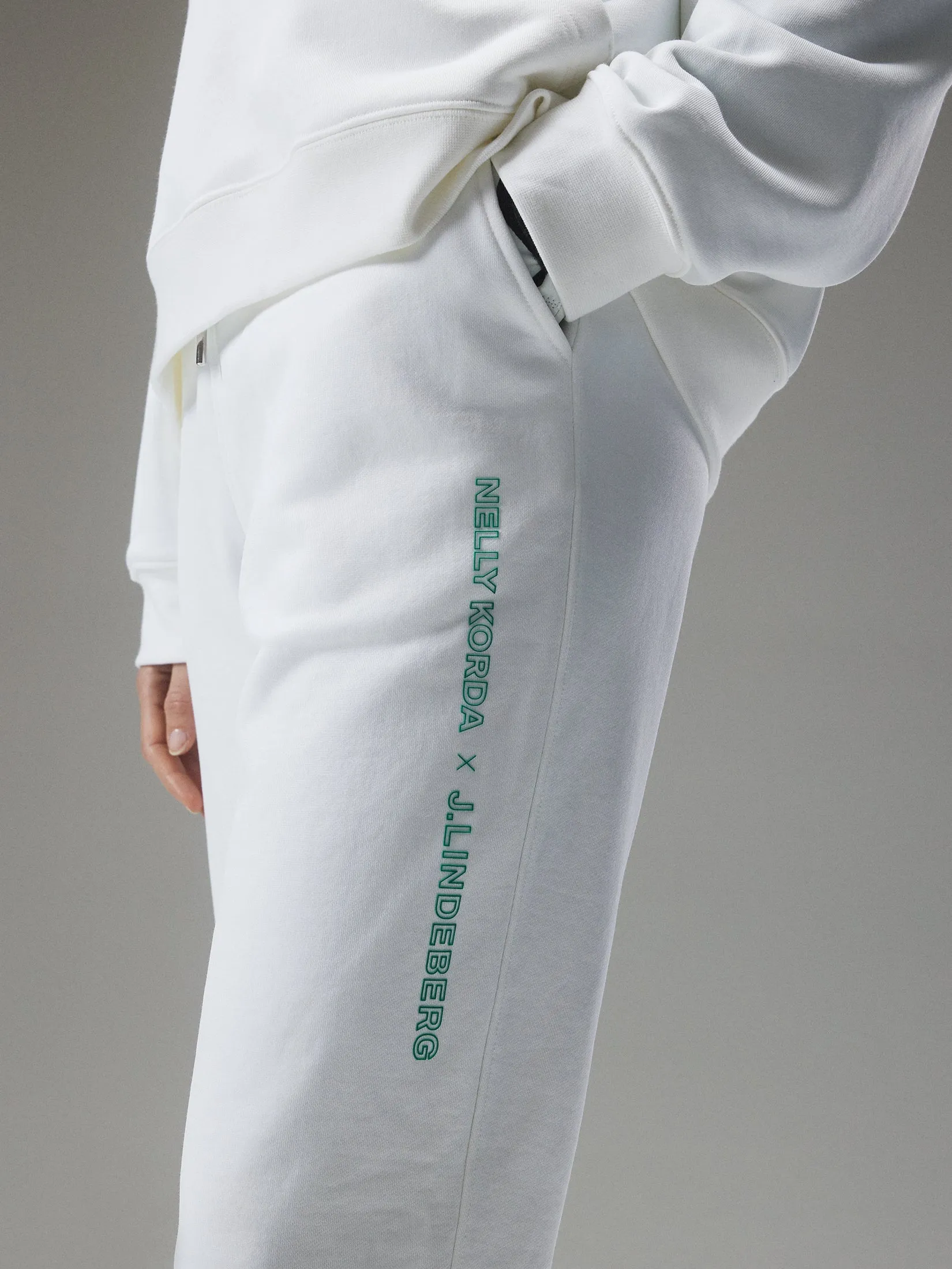 NK Sweatpants / White